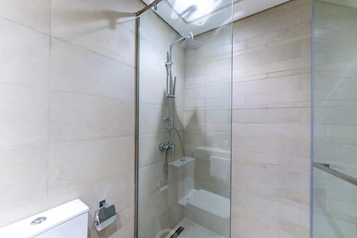 Veluxa - 2Bed With Skyline View In Azizi Riviera Apartment Dubai