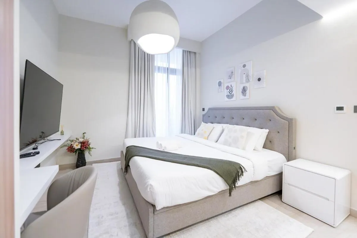 Appartamento Veluxa - 2Bed With Skyline View In Azizi Riviera Dubai