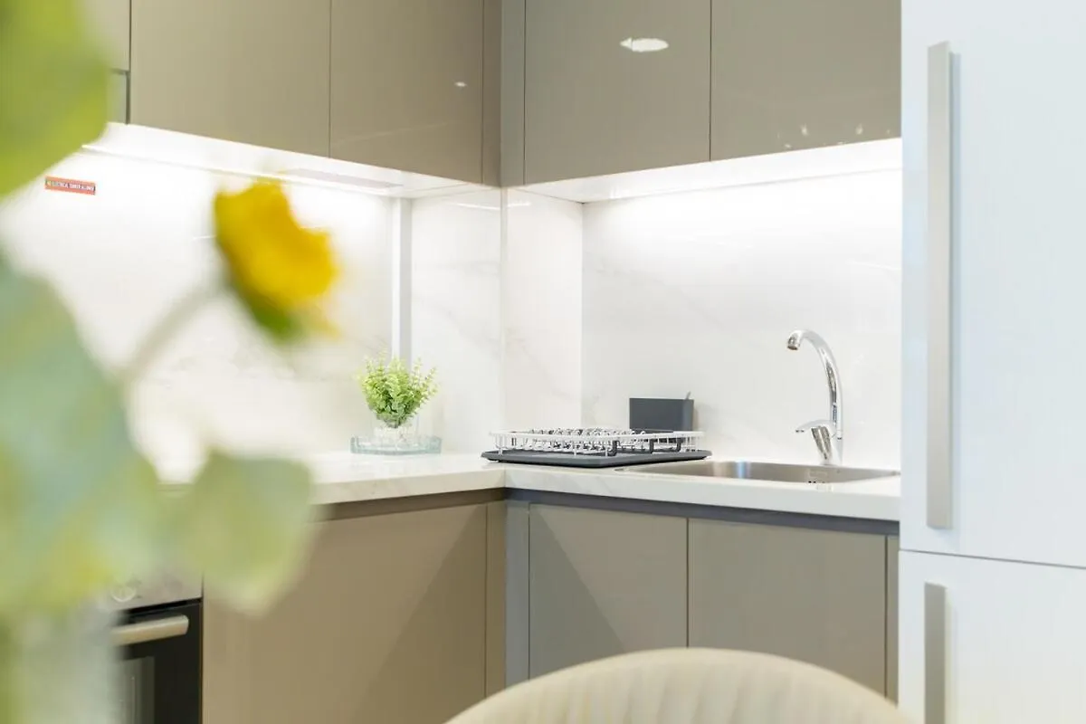 Appartamento Veluxa - 2Bed With Skyline View In Azizi Riviera Dubai 0*,  Emirati Arabi Uniti