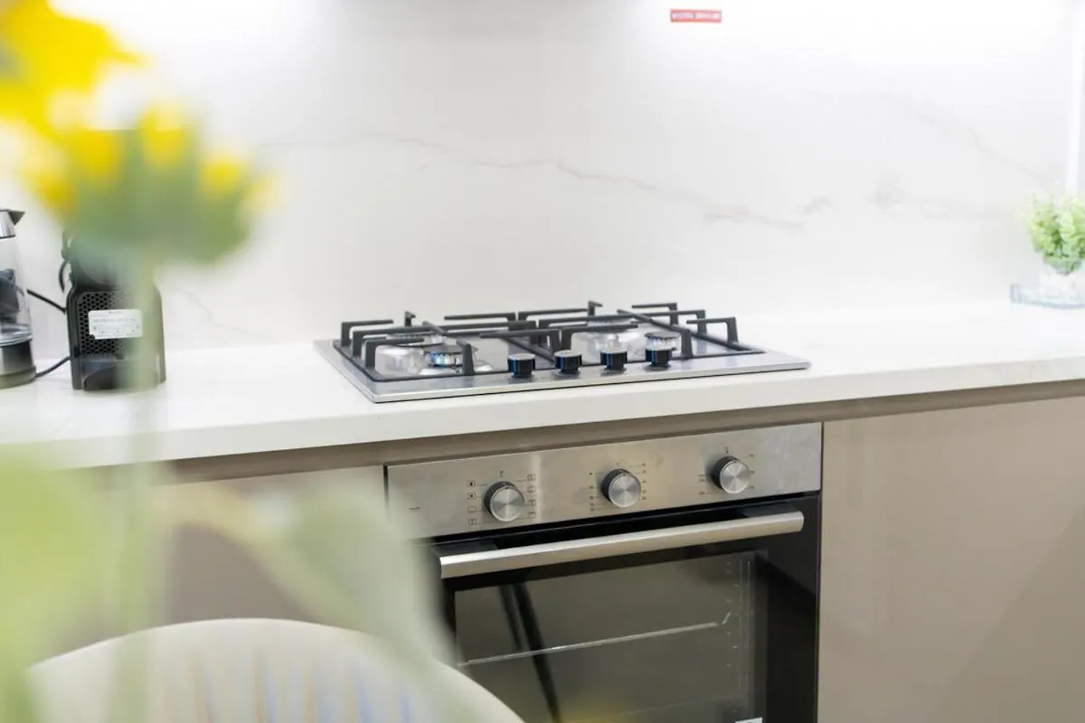 Veluxa - 2Bed With Skyline View In Azizi Riviera Apartment Dubai 0*,  United Arab Emirates